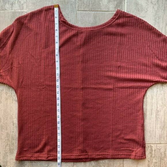 Los Angeles Boutique Off Shoulder Sweater Knit Top Slouchy Dolman NEW Boho L - Picture 7 of 8